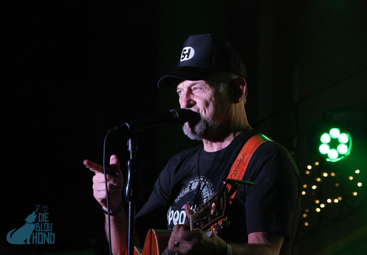 Steve Hofmeyr Des '25